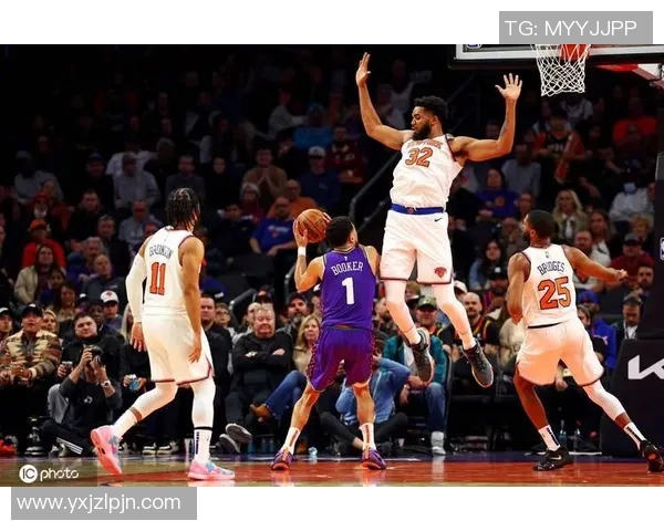 三节战罢尼克斯VS太阳 比分86-94太阳领先