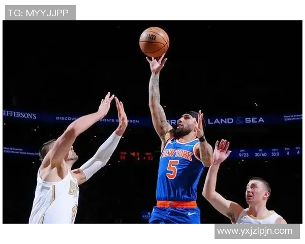 依旧老六！阿尔瓦拉多尼克斯首秀贡献12分2抢断